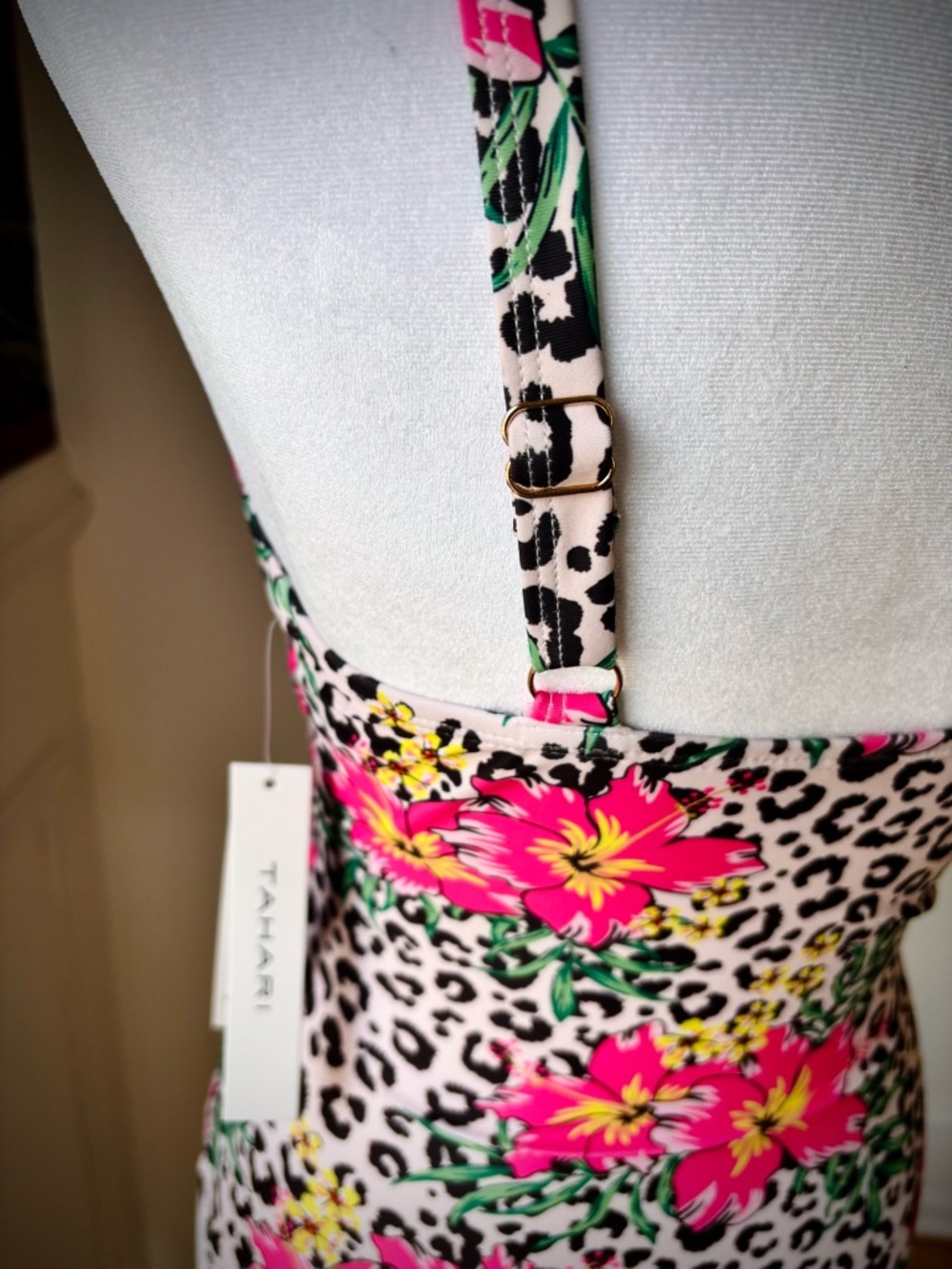 NWT🌺✨ TAHARI One Piece Bathing Suit - Picture 7 of 8